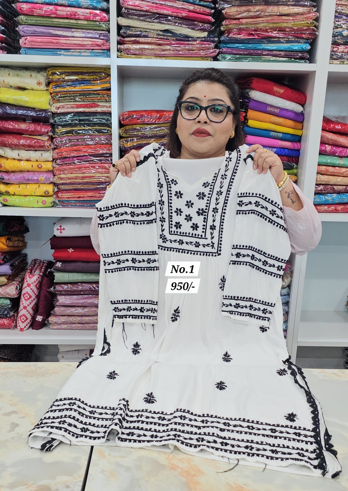 LUCKNOW CHIKANKARI KURTI (NO. 1)